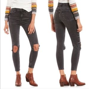 Free People Busted Knee High Rise Jeans Size 29